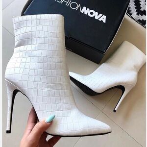 White crocodile booties